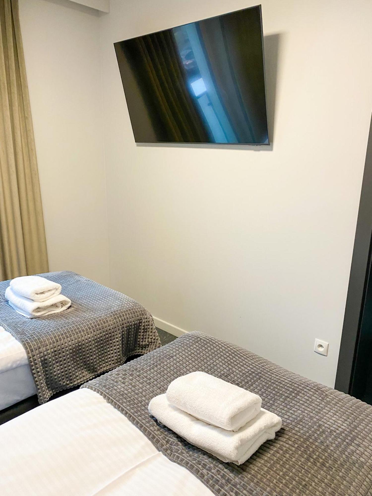Apartamenty Centrum Park Twardowskiego 4 Zielona Gora  Ngoại thất bức ảnh